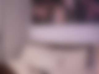 Lea Thompson's Live Sex Cam Show