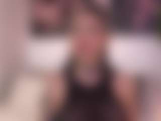 Lea Thompson's Live Sex Cam Show