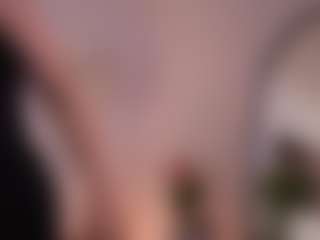 Lea Thompson's Live Sex Cam Show