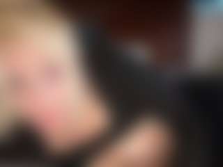 Live cam show with Crumslut - Bikini on anonymated.com