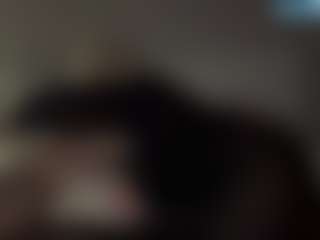 Crumslut's Live Sex Cam Show