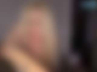 Live cam show with Crumslut - Blonde Hair on CSO-WL