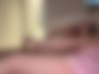 Live cam show with Crumslut - Normal on Streamer API
