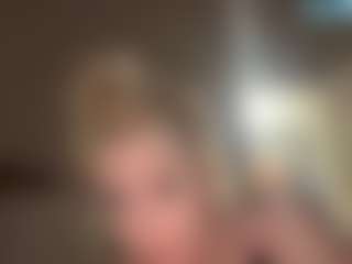 Crumslut's Live Sex Cam Show