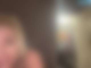Crumslut's Live Sex Cam Show