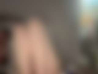 Crumslut's Live Sex Cam Show