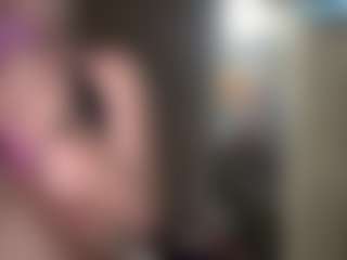 Crumslut's Live Sex Cam Show
