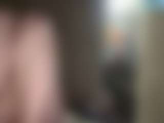 Crumslut's Live Sex Cam Show