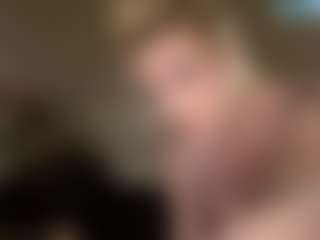 Live cam show with Crumslut - Smoking on Camsoda