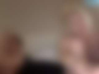 Live cam show with Crumslut - Smoking on Camsoda