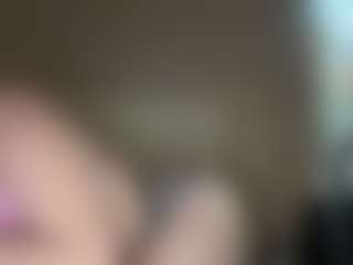 Live cam show with Crumslut - Butt Plug on TastyBlacksLive