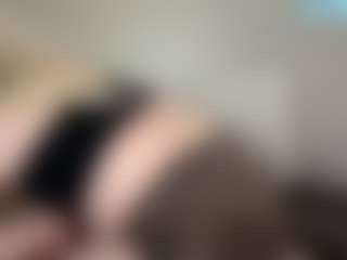 Crumslut's Live Sex Cam Show