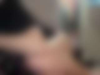 Crumslut's Live Sex Cam Show