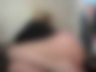 Live cam show with Crumslut - Cum In Pussy on Livezox