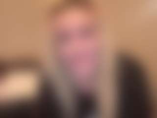 Live cam show with Crumslut - Cum In Pussy on StripNow