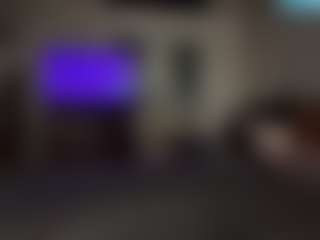 Live cam show with Crumslut - Living Room on Camsoda