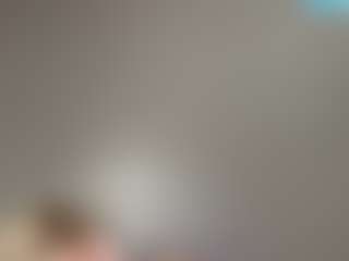 Live cam show with Crumslut - Blonde Hair on Dolls Live