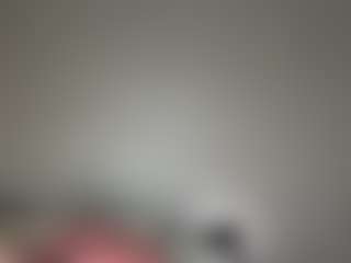 Live cam show with Crumslut - Oil on CamwithHer