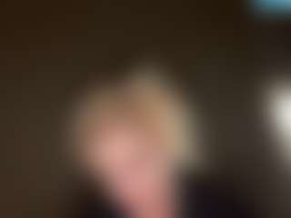 Live cam show with Crumslut - Facial Piercings on Fling VIP Chat