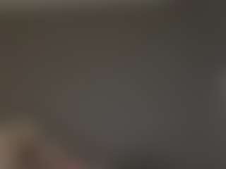 Live cam show with Crumslut - Butt Plug on Milfs Live