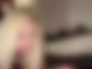 Crumslut's Live Sex Cam Show