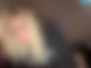 Live cam show with Crumslut - Oil on justonemore.cc