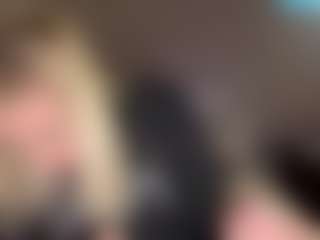 Live cam show with Crumslut - Butt Plug on Lustler