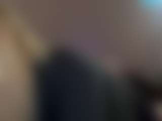 Live cam show with Crumslut - Lingerie on fuklive.com