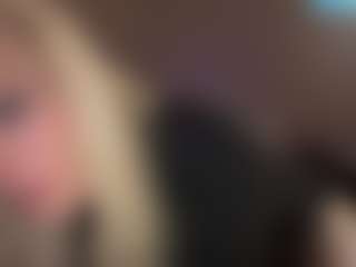 Live cam show with Crumslut - Bondage on Livezox
