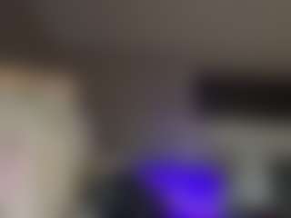 Live cam show with Crumslut - Blonde Hair Small Tits on Camsoda