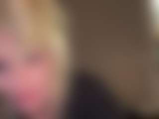 Crumslut's Live Sex Cam Show