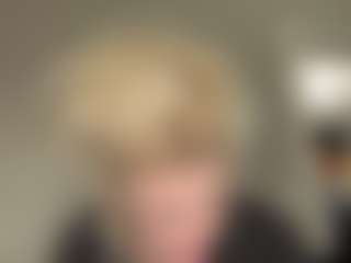 Crumslut's Live Sex Cam Show