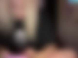 Live cam show with Crumslut - Lingerie on Uber Horny