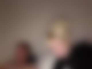 Live cam show with Crumslut - Facial Piercings on Hubzter Live