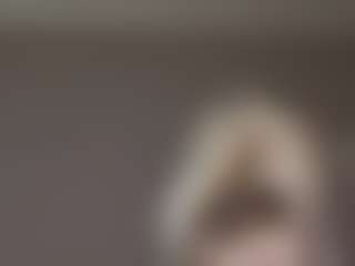 Crumslut's Live Sex Cam Show