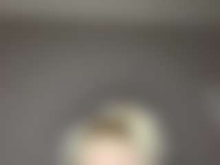 Live cam show with Crumslut - Asshole on intimatelivegirls.com