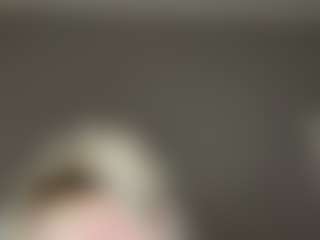 Live cam show with Crumslut - Smoking on Camsoda Late Night