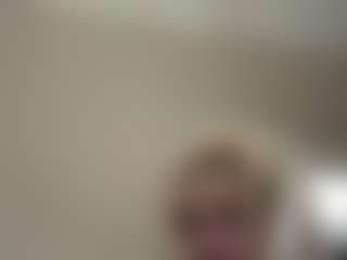 Live cam show with Crumslut - Lovense on SmokeAndPoke