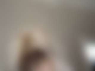 Live cam show with Crumslut - Lovense on SmokeAndPoke