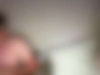 Live cam show with Crumslut - Cum on Camsoda