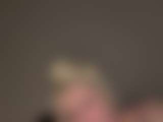 Live cam show with Crumslut - Orgasm on Camsoda