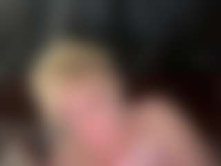 Crumslut's Live Sex Cam Show