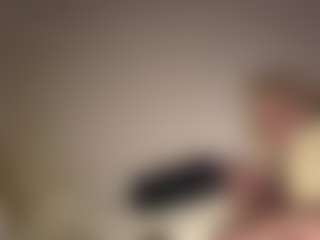 Crumslut's Live Sex Cam Show