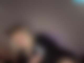 Live cam show with Crumslut - Cum on Fling VIP Chat