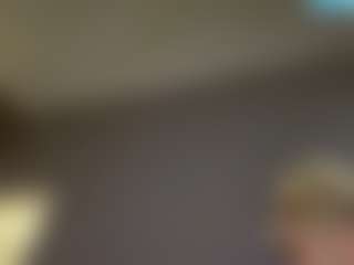 Live cam show with Crumslut - Cute on Hubzter Live