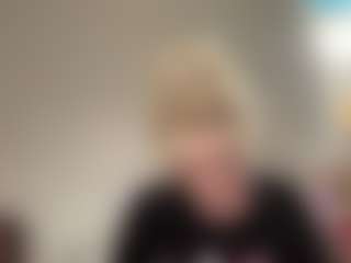 Live cam show with Crumslut - Cute on sexylive.show