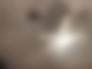 Live cam show with Crumslut - Normal on CamClone