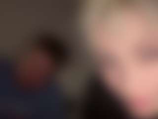 Live cam show with Crumslut - Pegging on thefappeningchat.com
