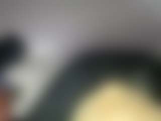 Live cam show with Crumslut - Cute on xfollow cams