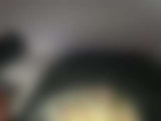 Live cam show with Crumslut - Butt Plug on googirlz